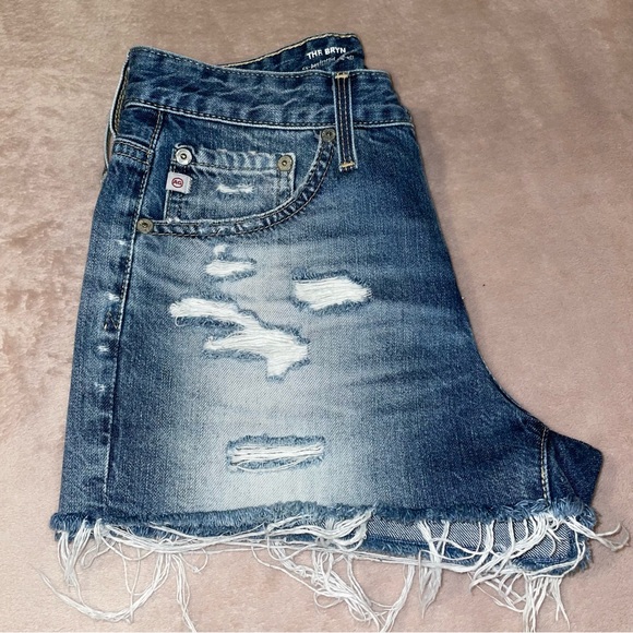 AG the brin ex boyfriend cut off distressed short size 24R - Picture 3 of 12